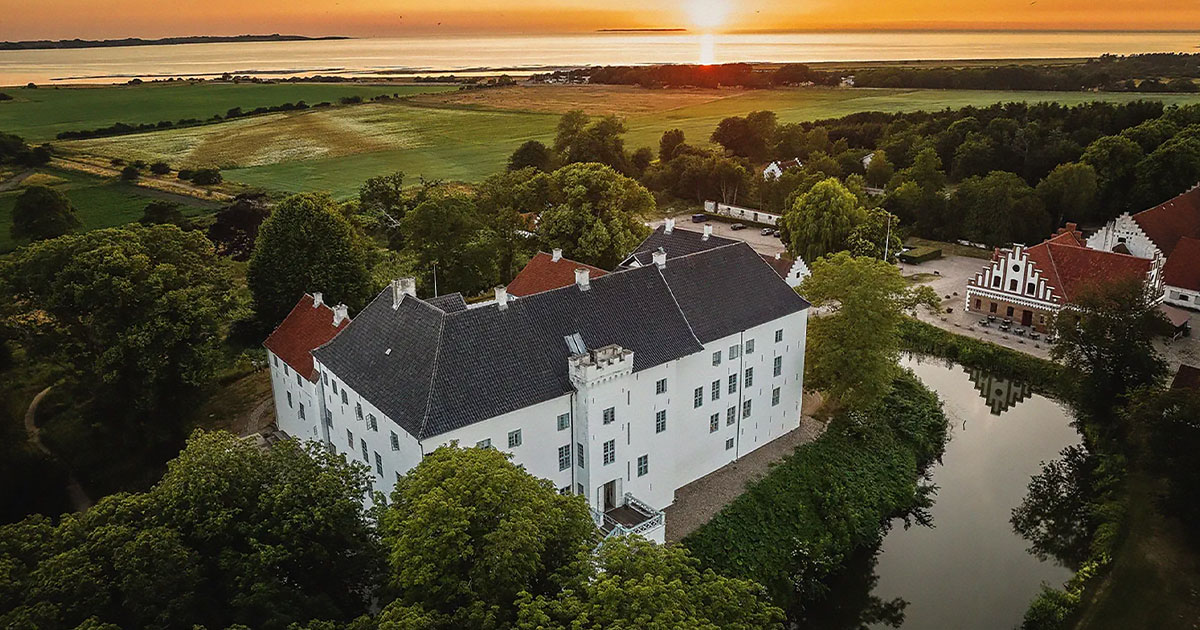 Dragsholm Slot ved Lammefjorden”
      itemprop=